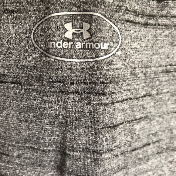 UA Bucky Badger Wisconsin V-neck Tee - Picture 3 of 3